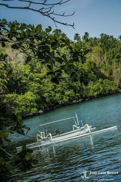 Janji Laut Resort Tanahwangko Luaran gambar